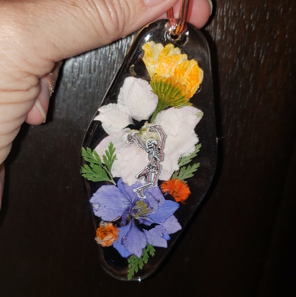 Handcrafted Floral Resin Keychain with Skeleton Design